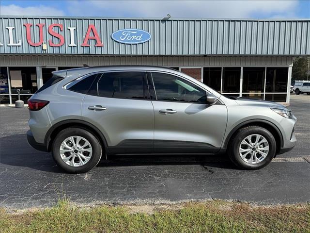 used 2024 Ford Escape car, priced at $29,900