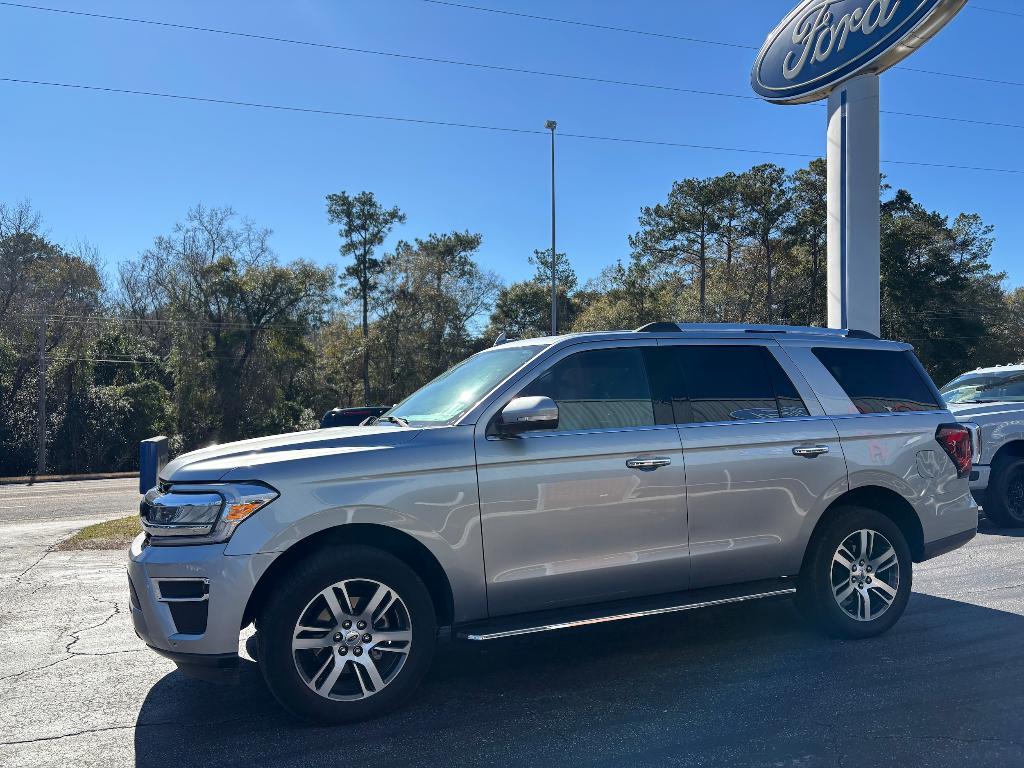 used 2022 Ford Expedition car, priced at $55,900