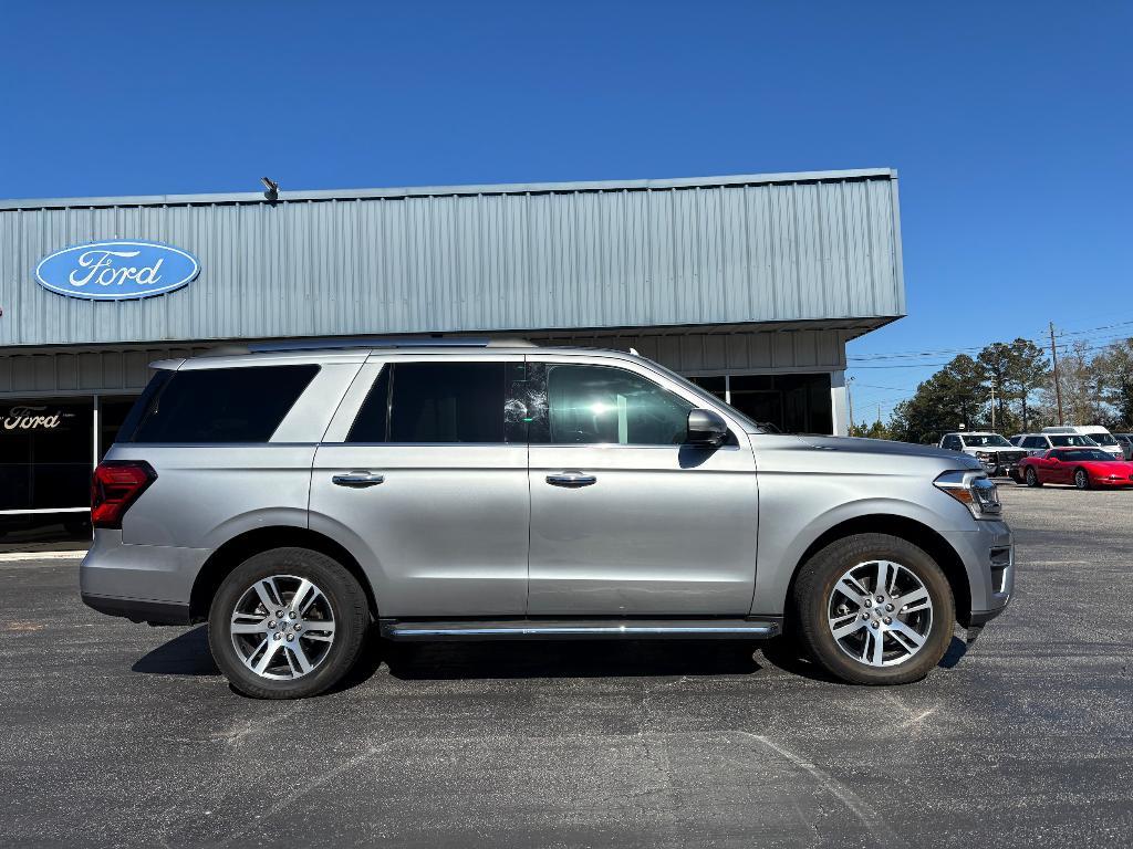 used 2022 Ford Expedition car, priced at $55,900