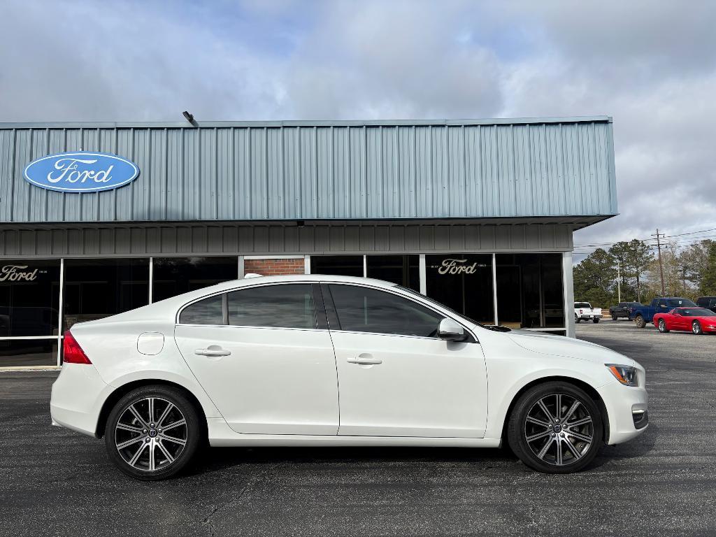 used 2018 Volvo S60 Inscription car