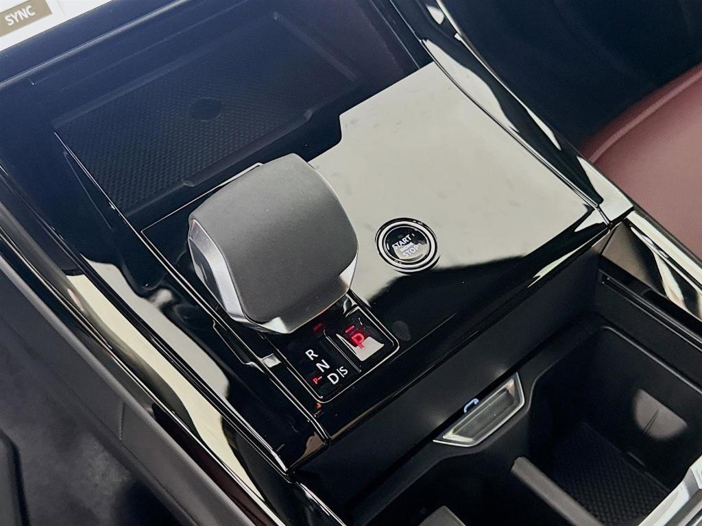 new 2025 Land Rover Range Rover Sport car, priced at $106,115