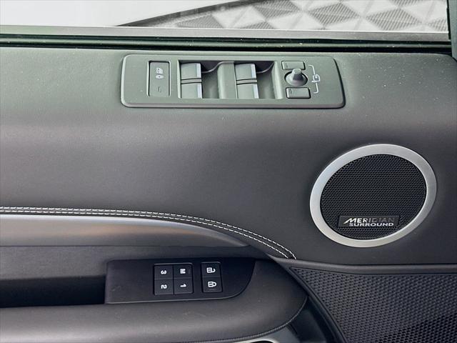 new 2025 Land Rover Discovery car, priced at $86,918