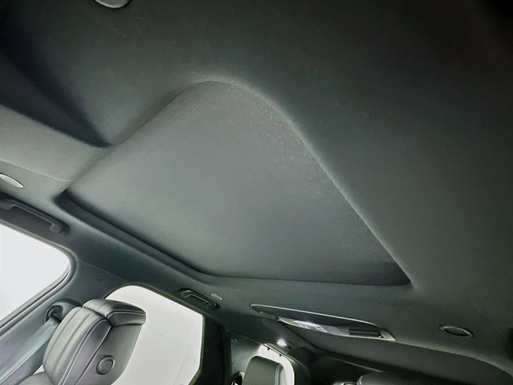 new 2025 Land Rover Discovery car, priced at $86,918