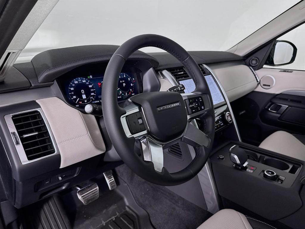 new 2025 Land Rover Discovery car, priced at $79,800