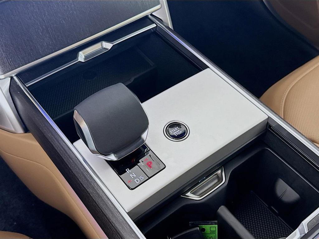 new 2025 Land Rover Range Rover car, priced at $152,400