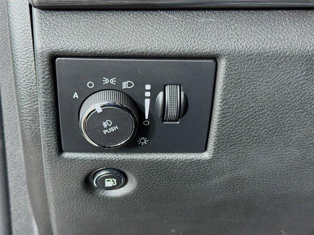 used 2022 Jeep Grand Cherokee WK car, priced at $27,594