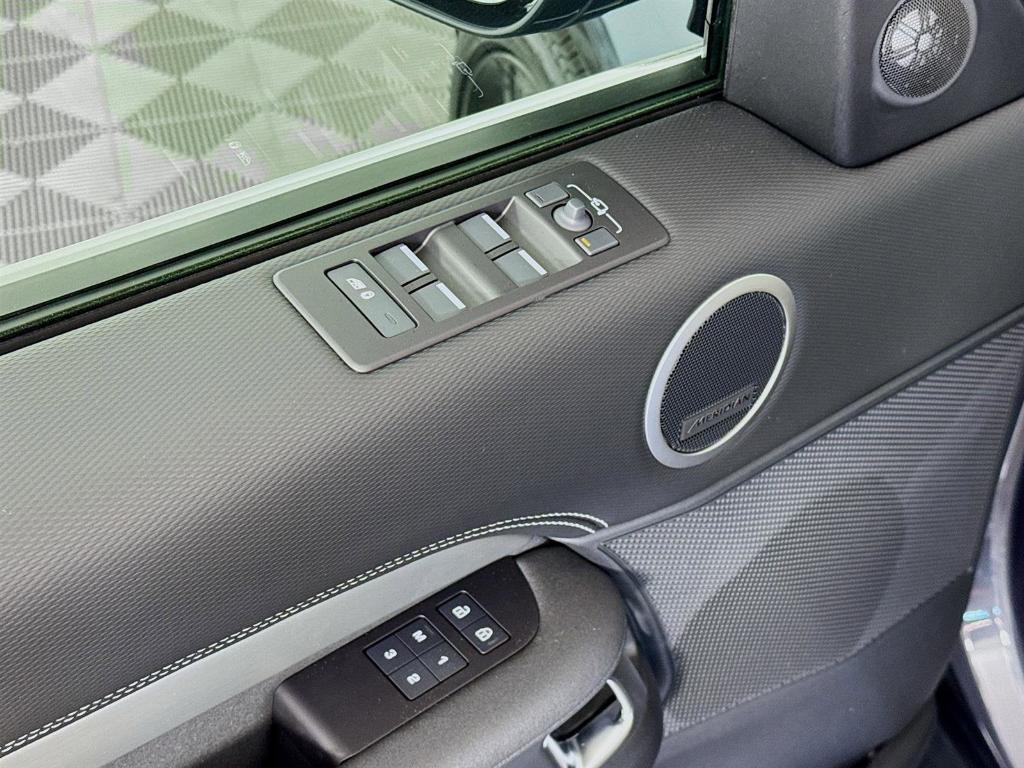 new 2025 Land Rover Discovery car, priced at $83,450