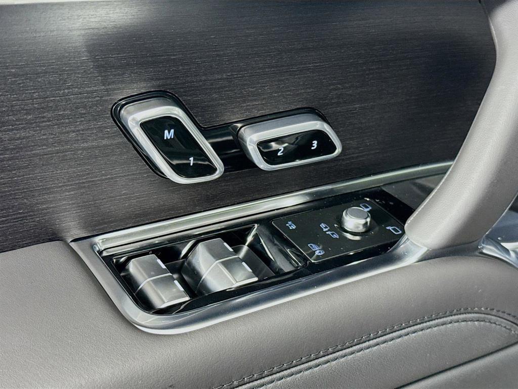 new 2025 Land Rover Range Rover car, priced at $140,685