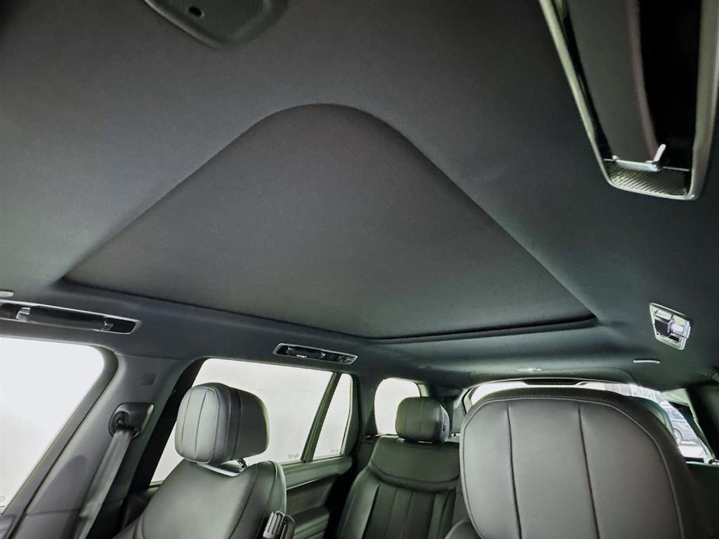 new 2025 Land Rover Range Rover car, priced at $140,685