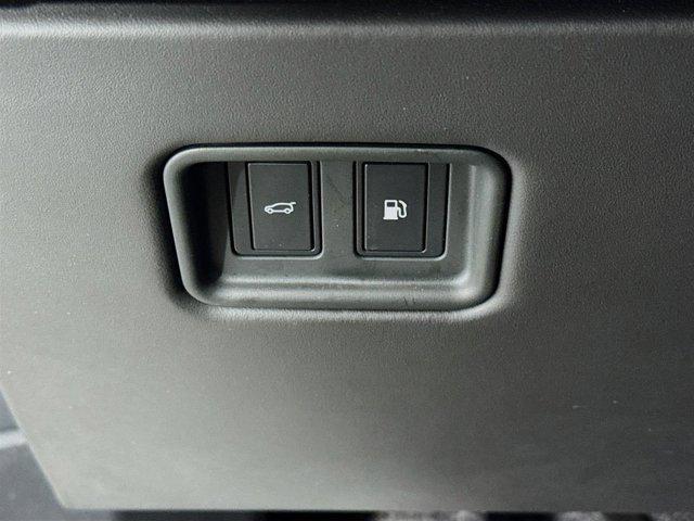 used 2023 Land Rover Range Rover car, priced at $80,999