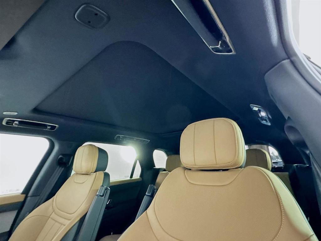 new 2025 Land Rover Range Rover Sport car, priced at $103,300