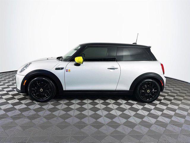 used 2022 MINI SE Hardtop car, priced at $18,266