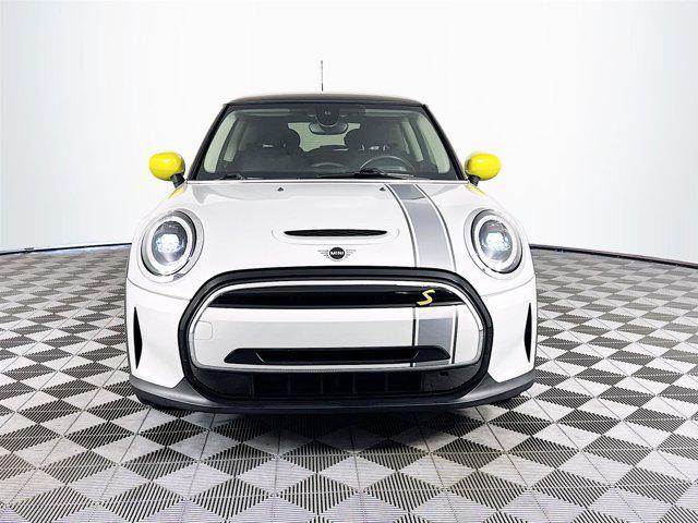 used 2022 MINI SE Hardtop car, priced at $18,266