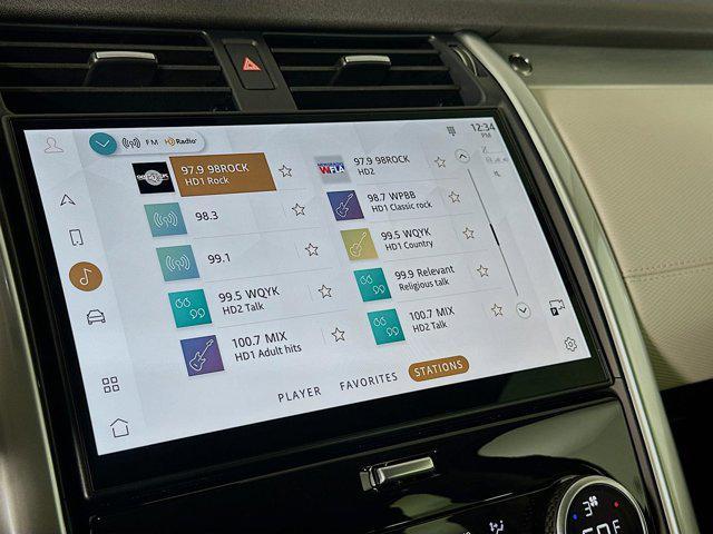 used 2025 Land Rover Discovery car