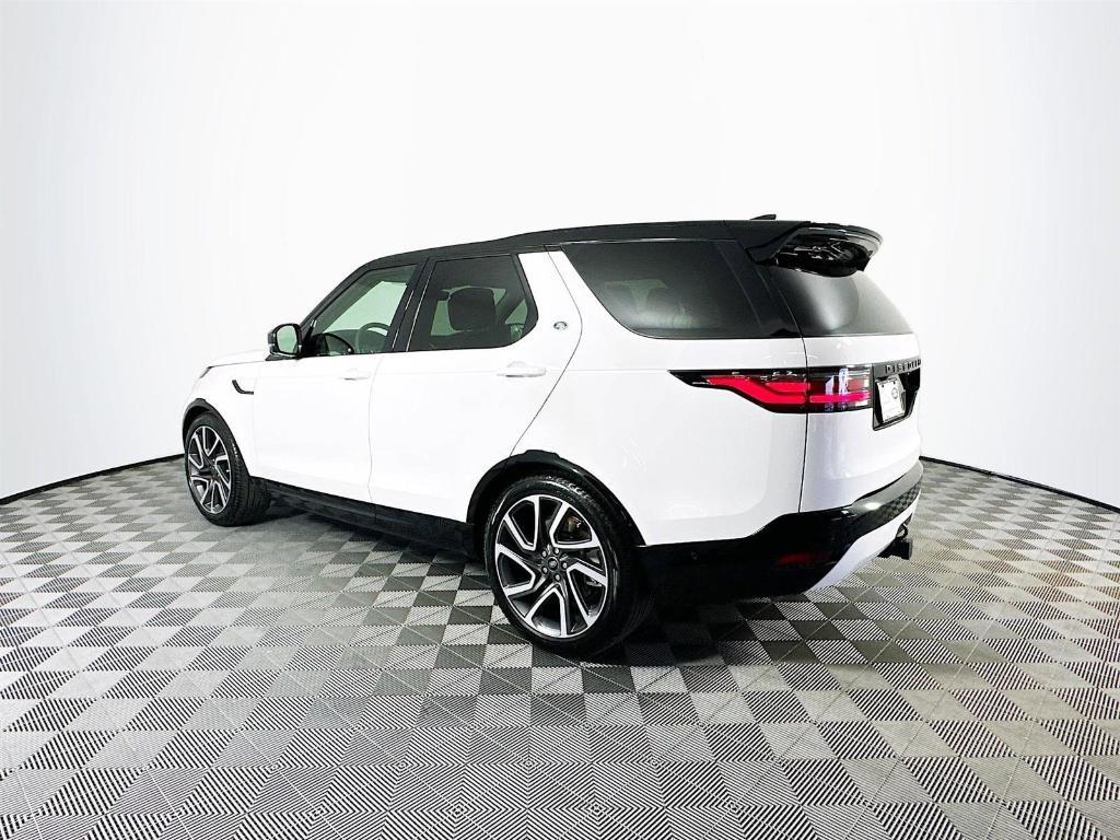 new 2025 Land Rover Discovery car, priced at $82,300
