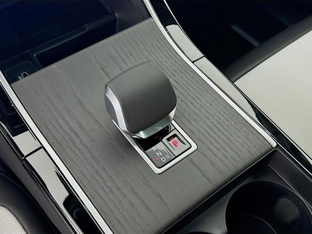 new 2026 Land Rover Range Rover Velar car, priced at $77,422