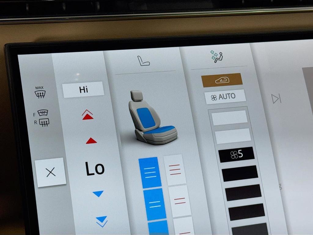 new 2025 Land Rover Range Rover Sport car, priced at $125,615