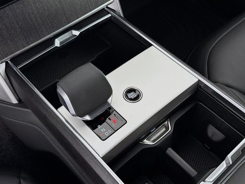 new 2025 Land Rover Range Rover car, priced at $126,330
