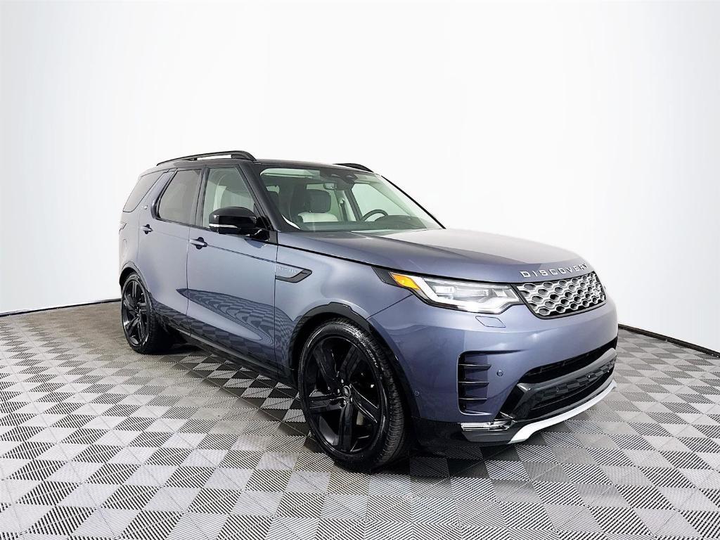 new 2025 Land Rover Discovery car, priced at $86,878