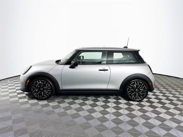 used 2025 MINI Hardtop car, priced at $30,614