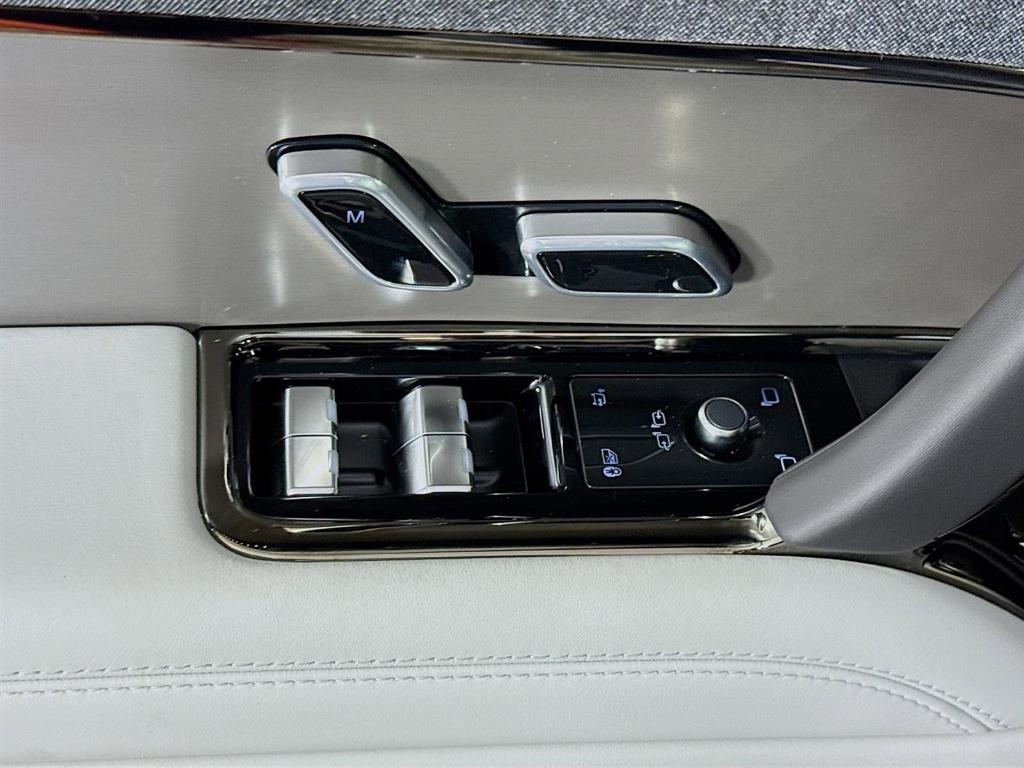 new 2025 Land Rover Range Rover Sport car, priced at $97,480