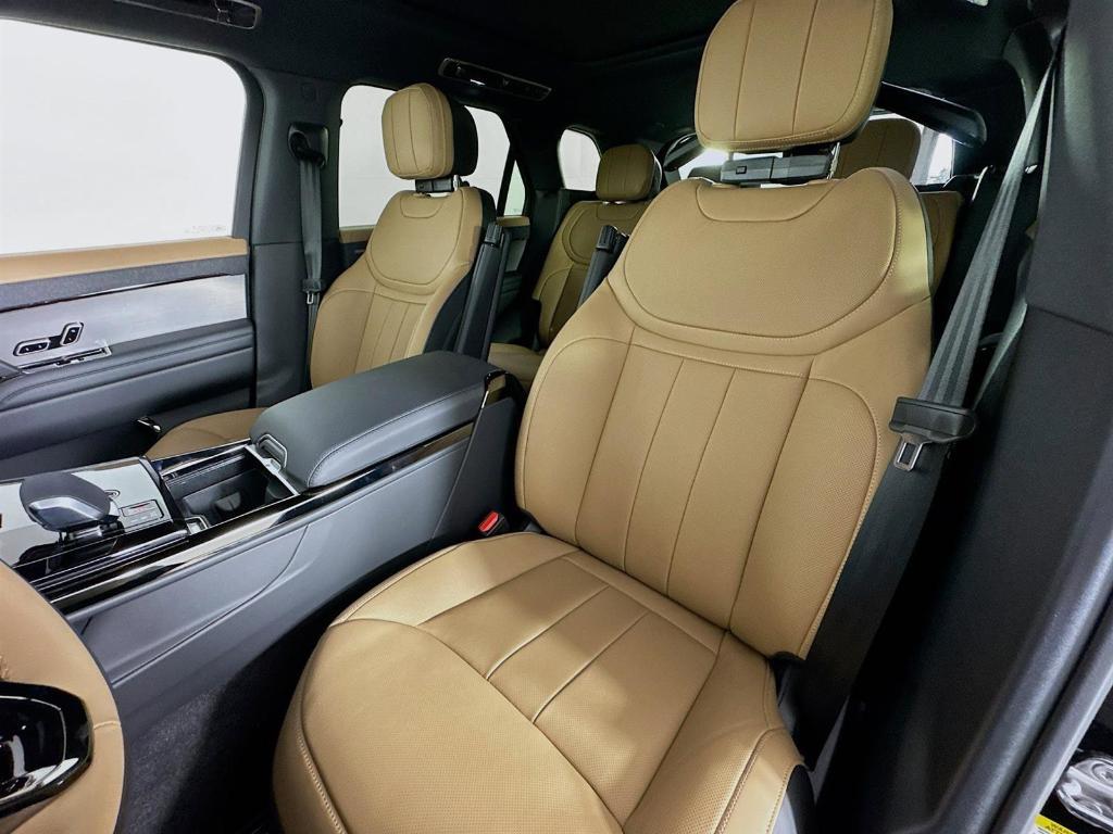 new 2025 Land Rover Range Rover Sport car, priced at $106,115