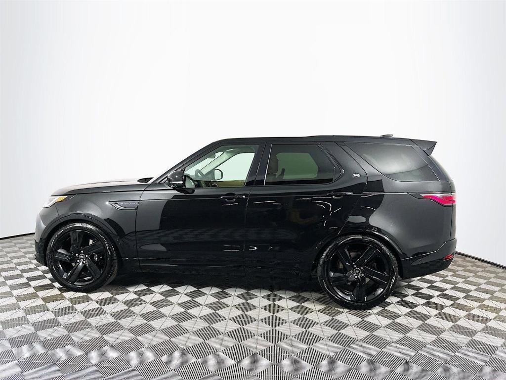 new 2025 Land Rover Discovery car, priced at $85,928
