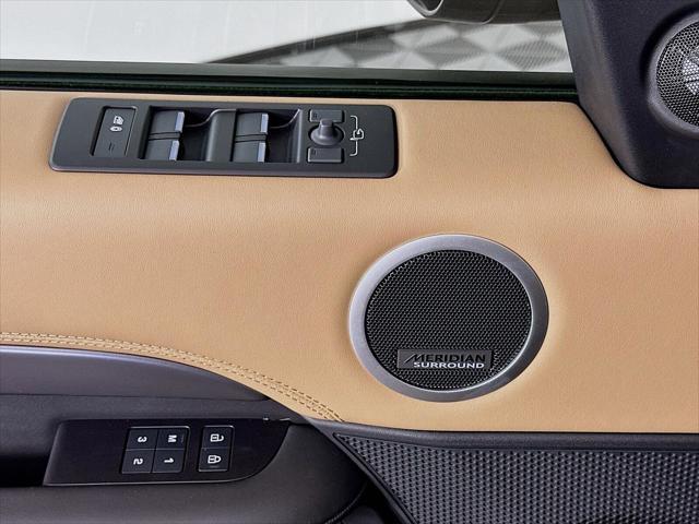 new 2025 Land Rover Discovery car, priced at $85,928