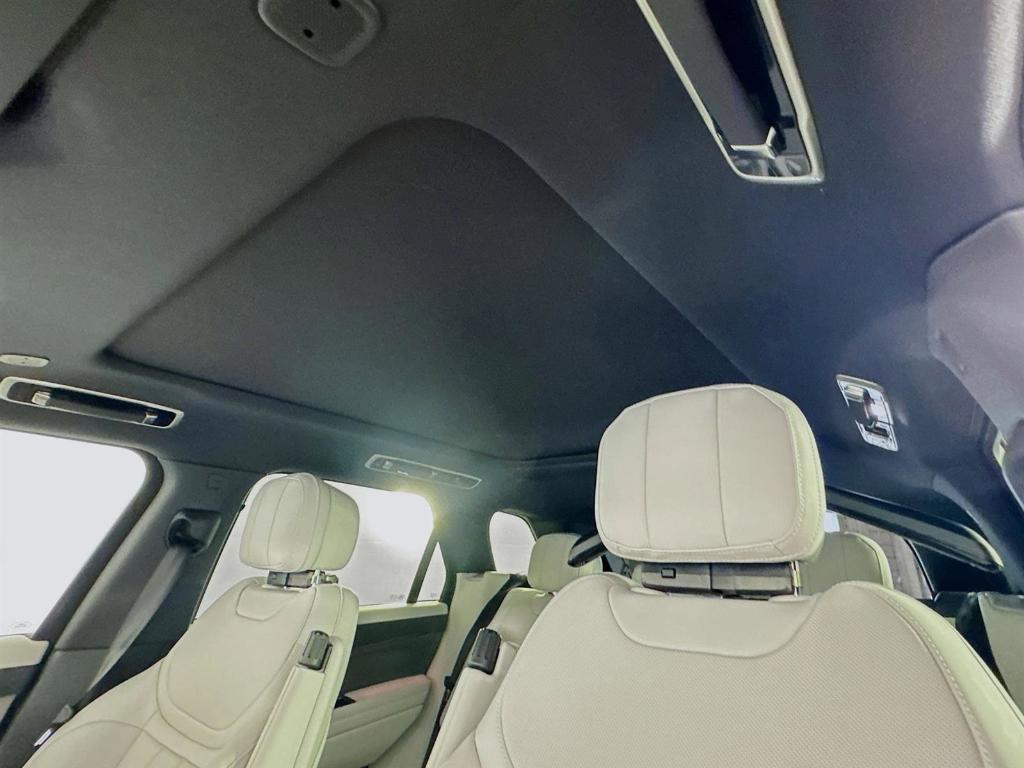 new 2025 Land Rover Range Rover Sport car, priced at $96,505