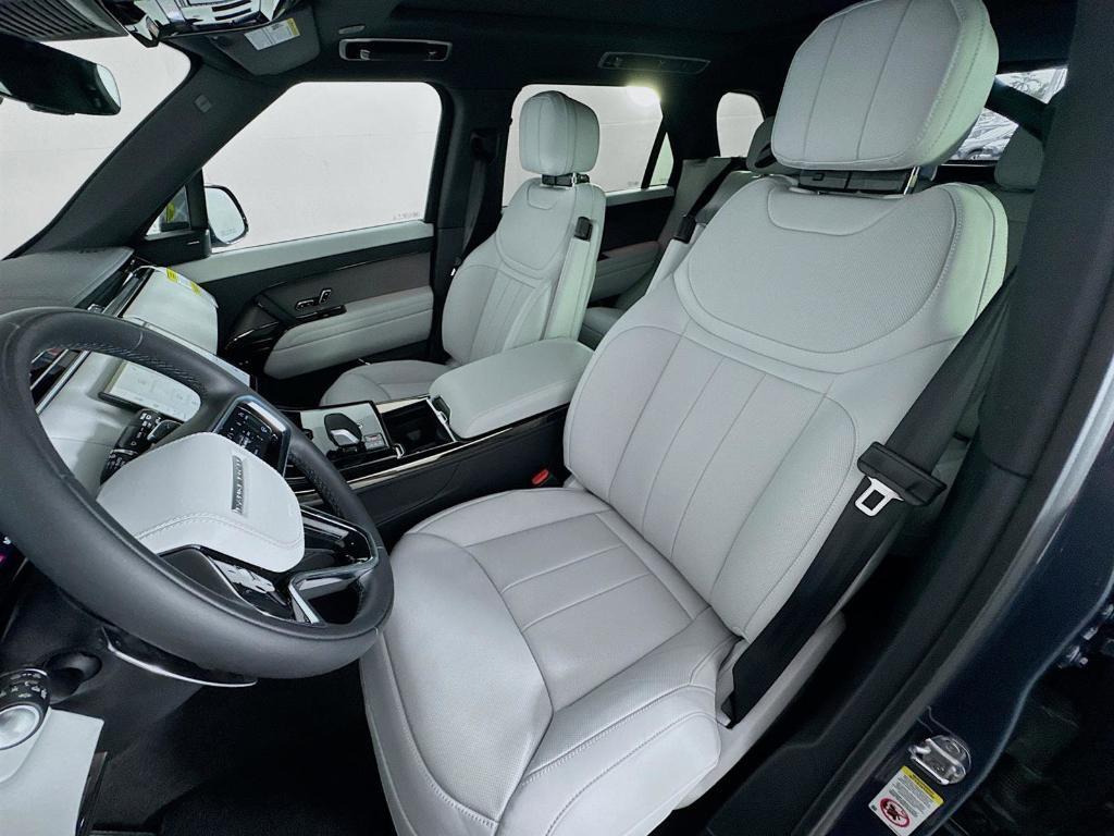 new 2025 Land Rover Range Rover Sport car, priced at $96,505