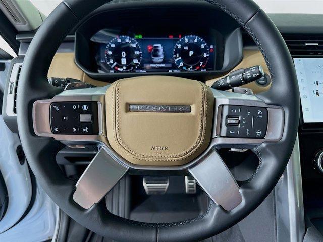 used 2025 Land Rover Discovery car