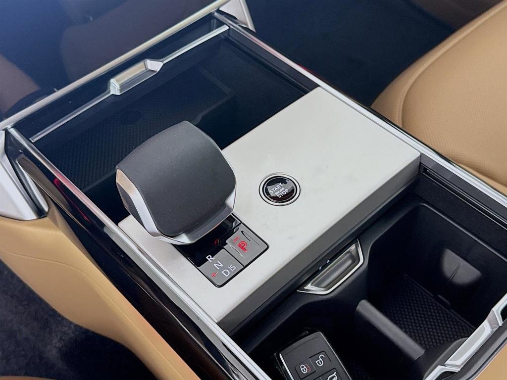new 2025 Land Rover Range Rover car, priced at $134,035
