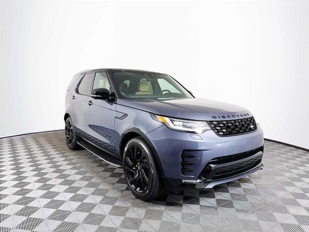 new 2025 Land Rover Discovery car, priced at $73,325