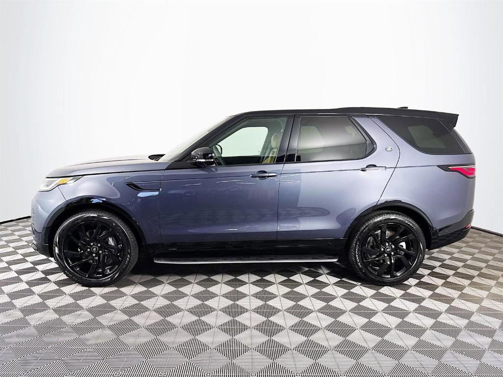 new 2025 Land Rover Discovery car, priced at $73,325