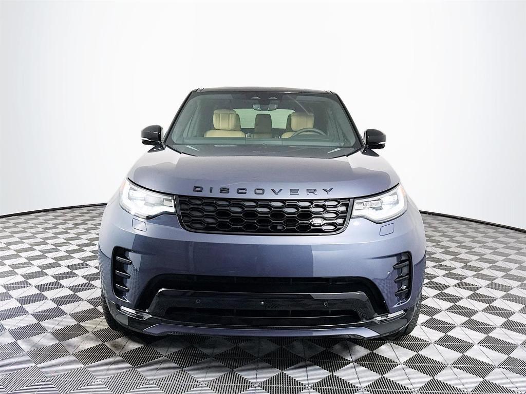 new 2025 Land Rover Discovery car, priced at $73,325