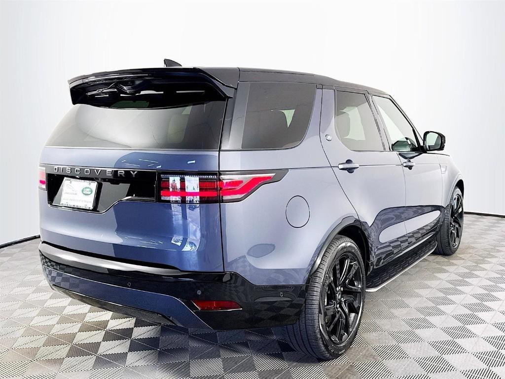 new 2025 Land Rover Discovery car, priced at $73,325