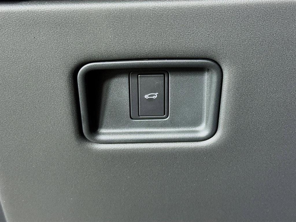 new 2025 Land Rover Range Rover car, priced at $116,025