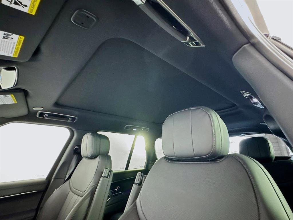 new 2025 Land Rover Range Rover car, priced at $116,025