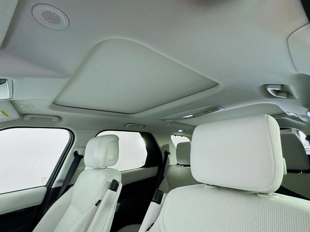 new 2026 Land Rover Discovery car, priced at $68,237