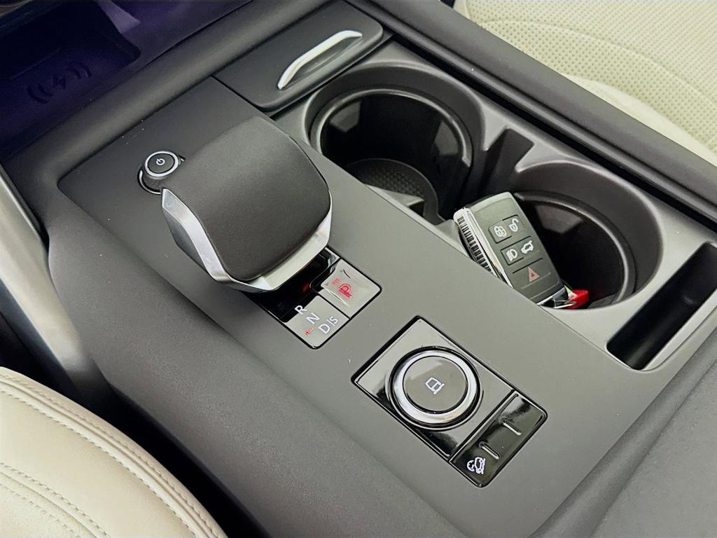 new 2026 Land Rover Discovery car, priced at $68,237
