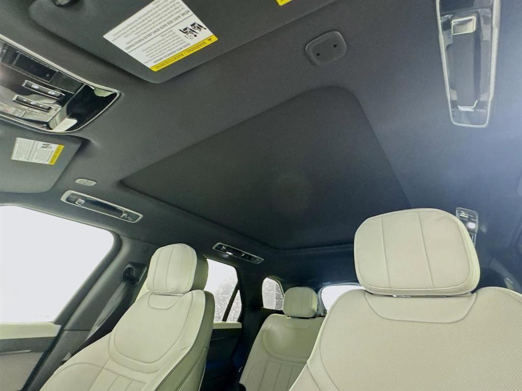 new 2025 Land Rover Range Rover Sport car, priced at $128,510