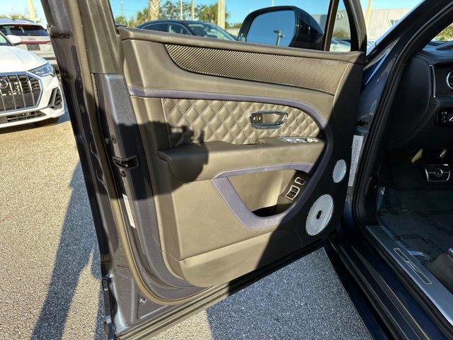 used 2023 Bentley Bentayga car