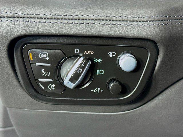 used 2023 Bentley Bentayga car, priced at $195,888