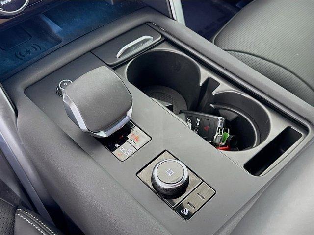 used 2024 Land Rover Discovery car, priced at $66,998