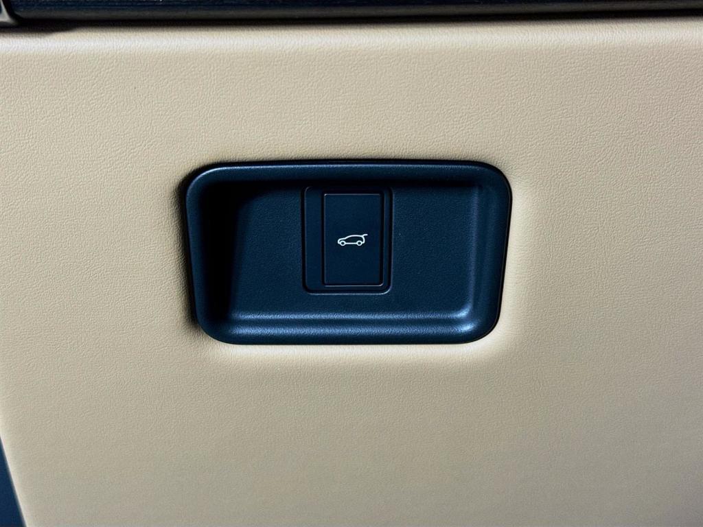 new 2025 Land Rover Range Rover car, priced at $148,710