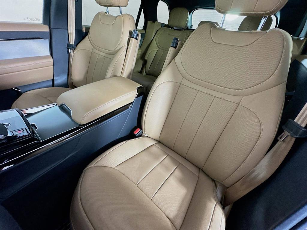 new 2025 Land Rover Range Rover Sport car, priced at $95,505