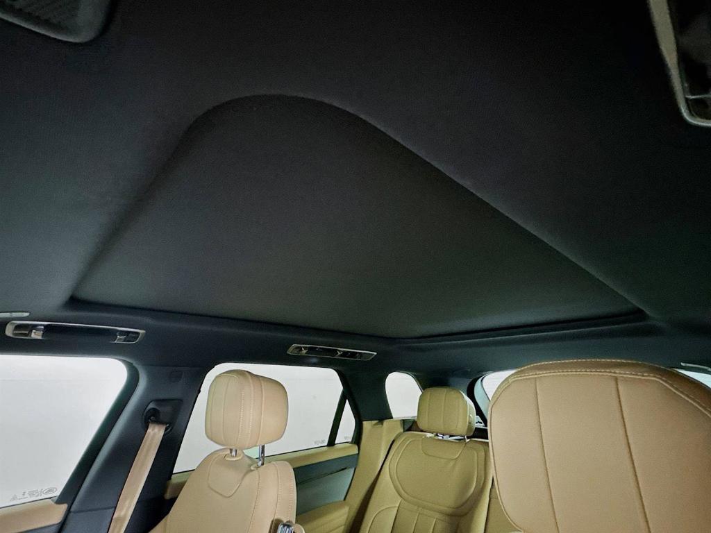 new 2025 Land Rover Range Rover Sport car, priced at $95,505
