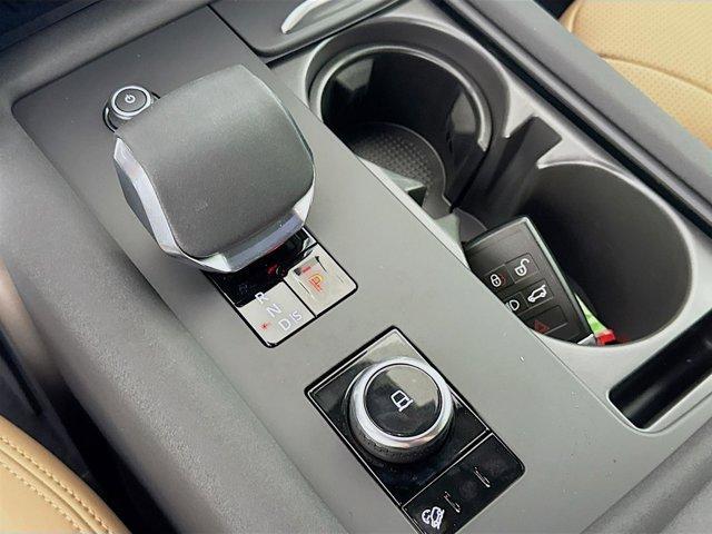 used 2025 Land Rover Discovery car