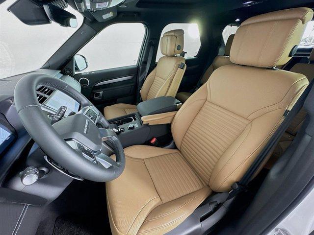 used 2025 Land Rover Discovery car