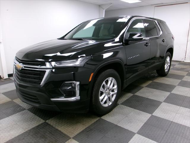 used 2023 Chevrolet Traverse car, priced at $28,988